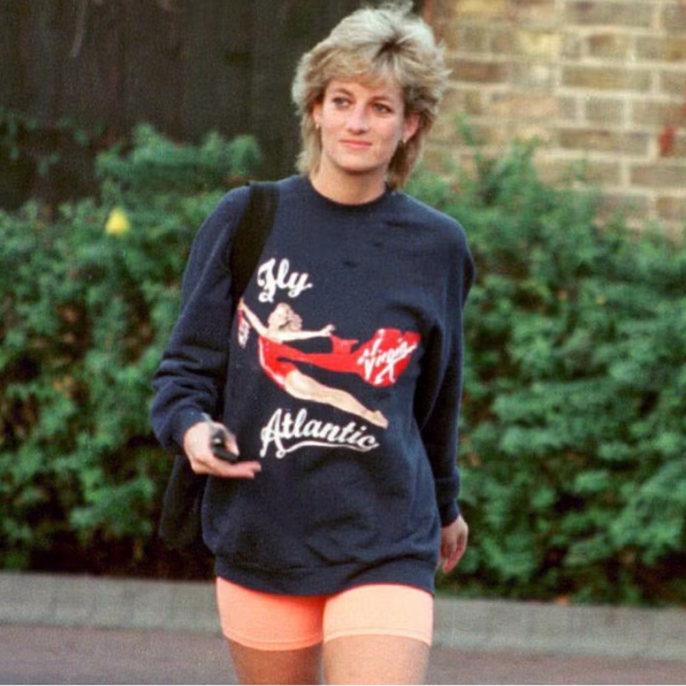 Princess Diana Fly Virgin Atlantic Navy Short Sleeve Tee (L)